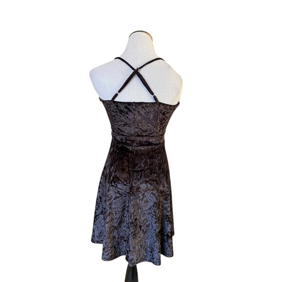 Womens Crushed Velvet Babydoll Mini Dress Size S Black Goth Vamp Y2K Fit & Flare - Picture 3 of 10